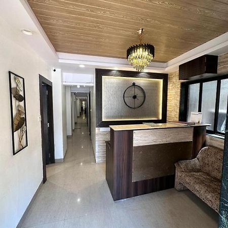 Kalpana Residency - Near Us Embassy Otel Mumbai Dış mekan fotoğraf