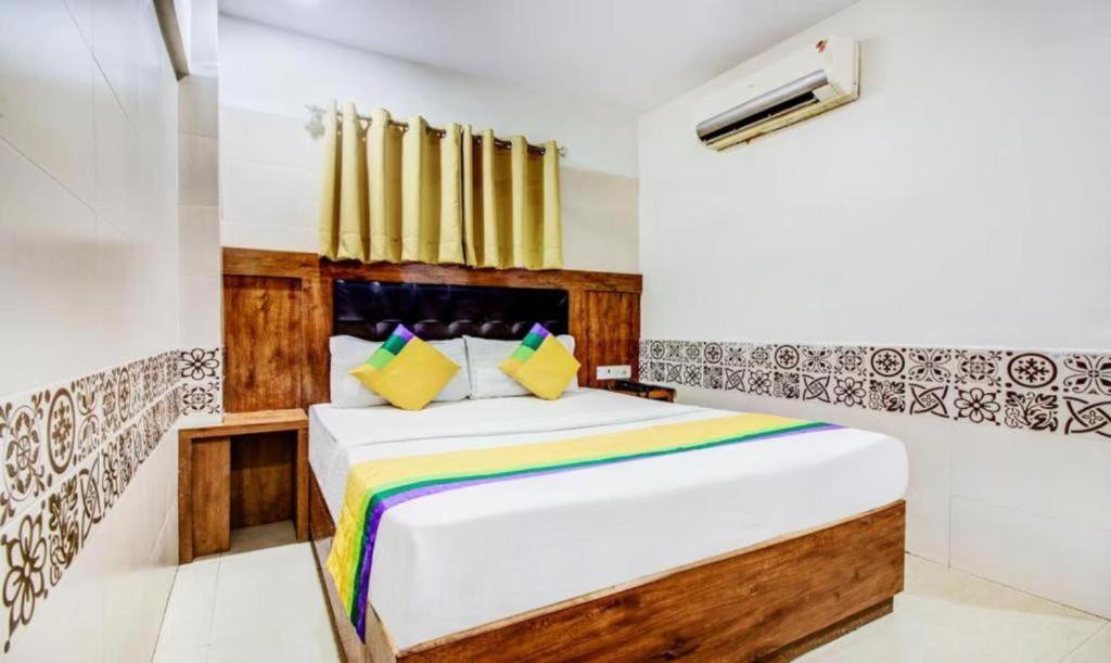 Kalpana Residency - Near Us Embassy Otel Mumbai Dış mekan fotoğraf