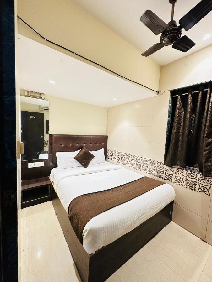 Kalpana Residency - Near Us Embassy Otel Mumbai Dış mekan fotoğraf